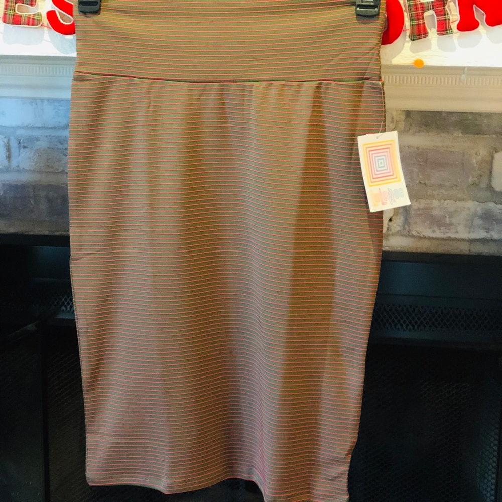 Brand new LuLaRoe, Cassie pencil skirt size Small